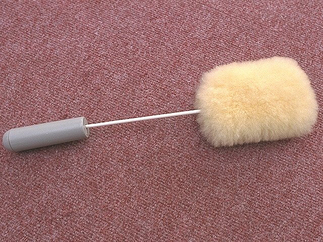 Long Bendable Handled Sheepskin Pad 1