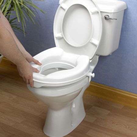 Savanah Raised Toilet Seat 2