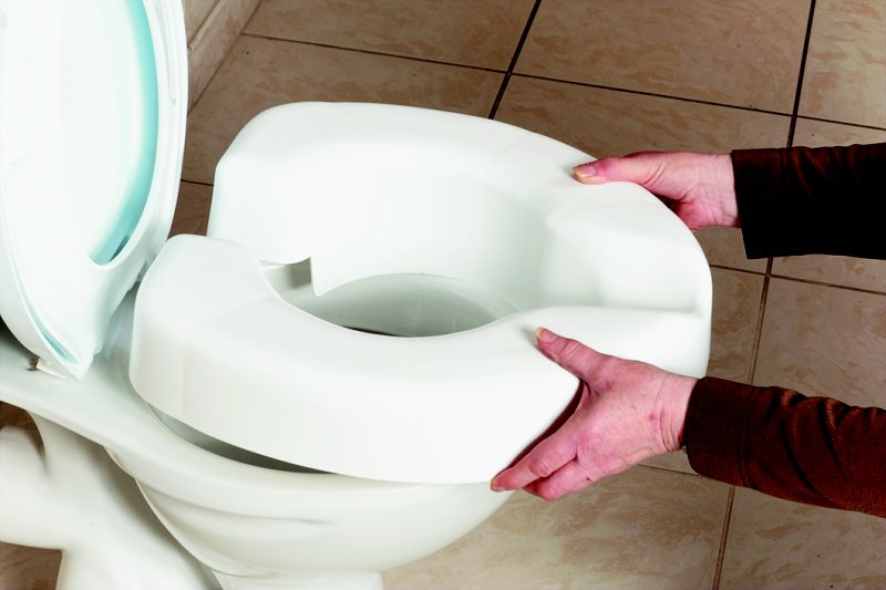 NRS Healthcare Novelle Clip On Raised Toilet Seat 2