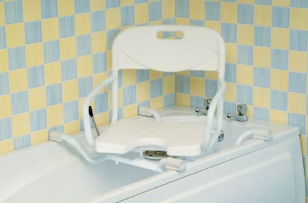 Width Adjustable Swivelling Bath Seat 1