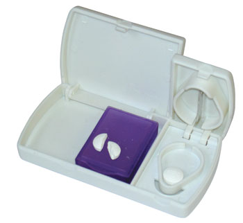 Pill Storage Box with Cutter 1