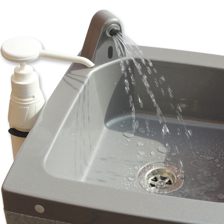 Super Stallette portable handwashing sink 1