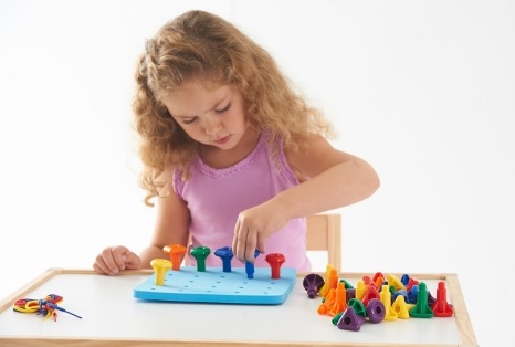 Giant Pegs And Pegboard Set 3