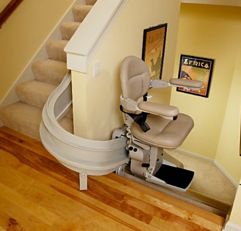 Millercare Bariatric Curved Stairlift