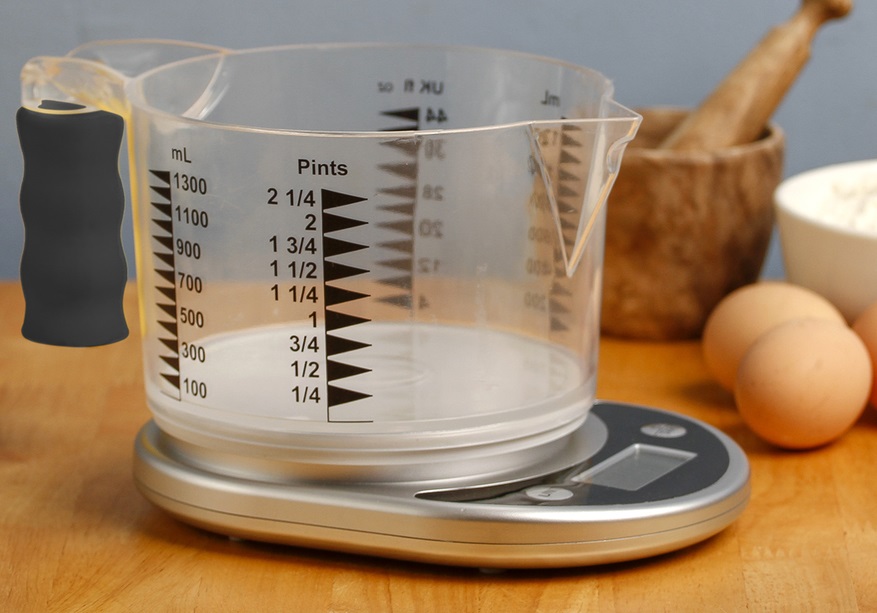 Talking Kitchen Scale With Easy To See Measuring Jug 1