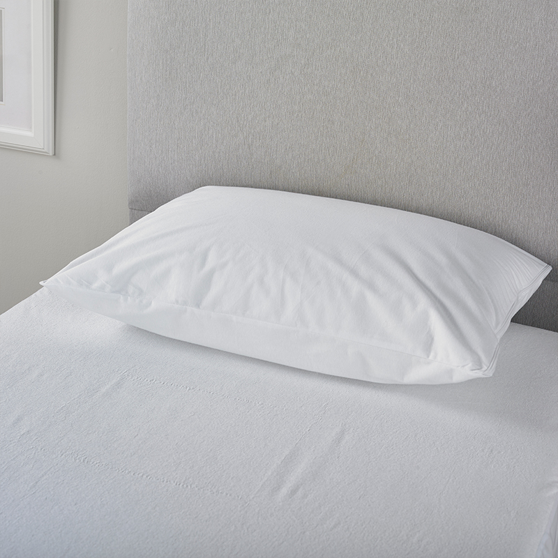 Drytec Pillow Protector And Pillow Case 2