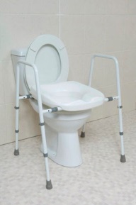 Mowbray Width Adjustable Toilet Seat & Frame 1
